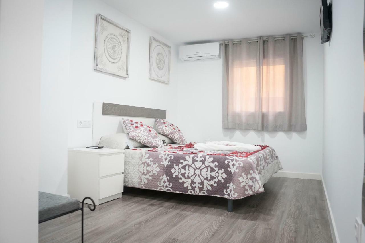 Hostal Goyesco Plaza Plasencia Esterno foto