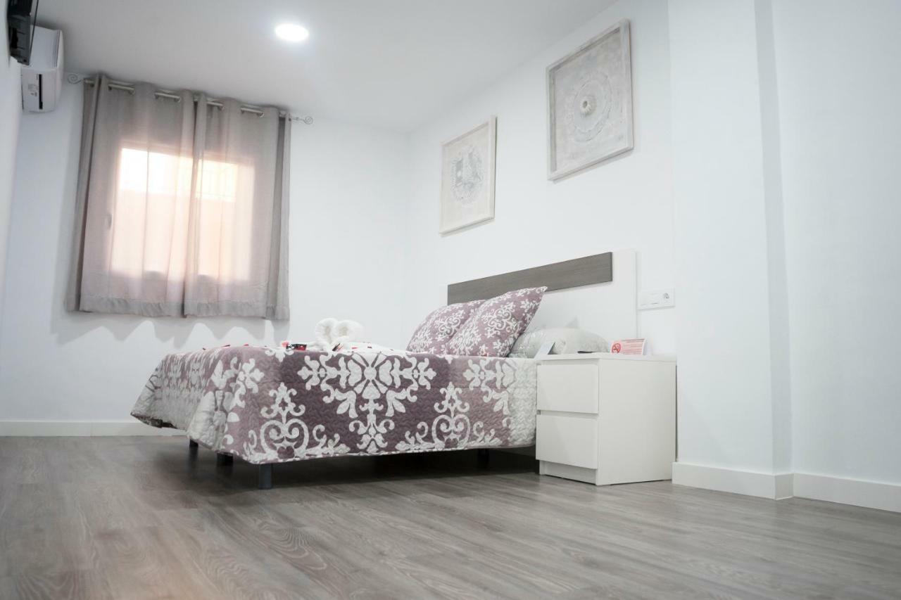 Hostal Goyesco Plaza Plasencia Esterno foto