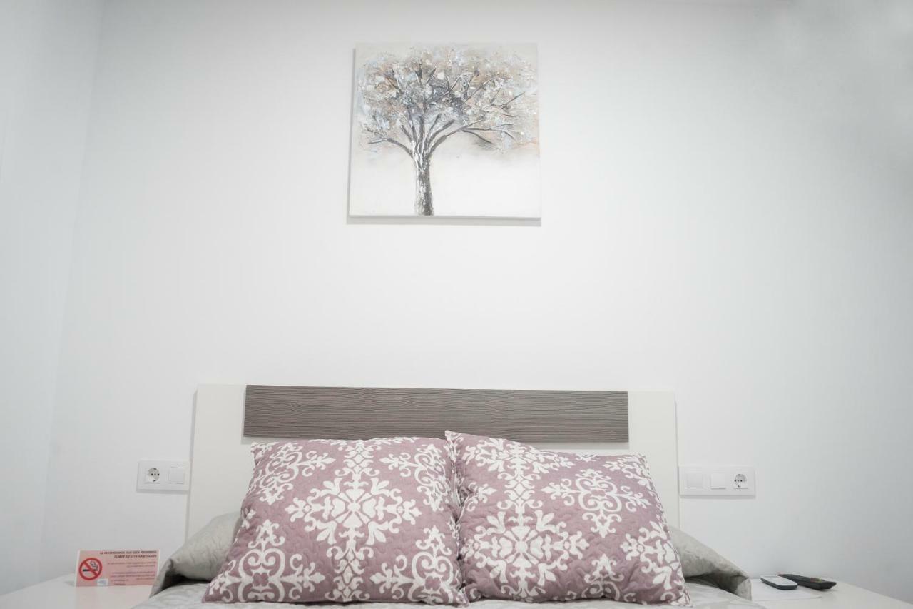 Hostal Goyesco Plaza Plasencia Esterno foto